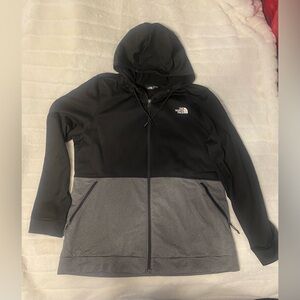 XL Ladies Zip Northface Jacket